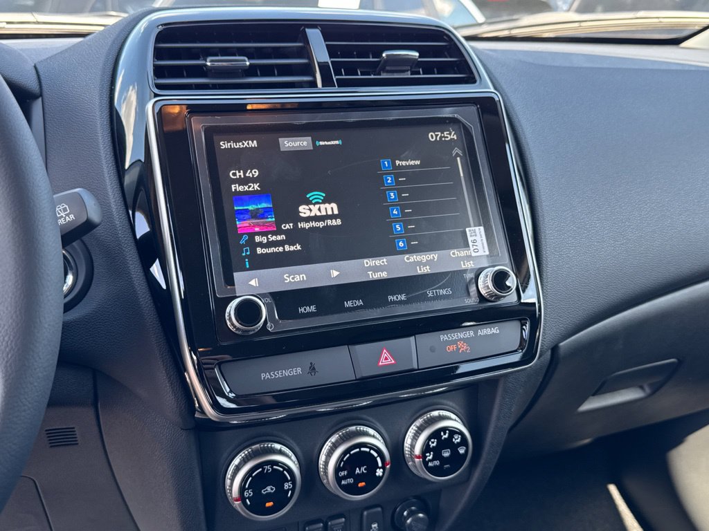New 2027 Mitsubishi Outlander Sport SE FWD image 12