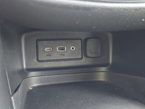 Used 2020 Chevrolet Equinox LT w/ LPO, Floor Liner Package FWD image 19