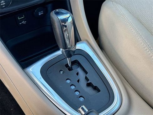 Used 2012 Chrysler 200 Touring image 25