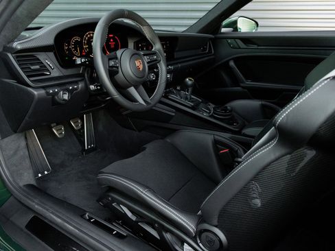 Certified 2026 Porsche 911 GT3 RWD image 4