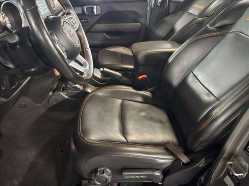 Used 2023 Jeep Gladiator Mojave w/ Cold Weather Group AWD/4WD image 15