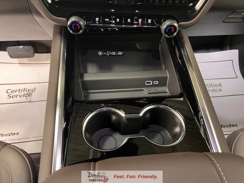 New 2026 Chevrolet Suburban LT w/ Comfort Package AWD/4WD image 55