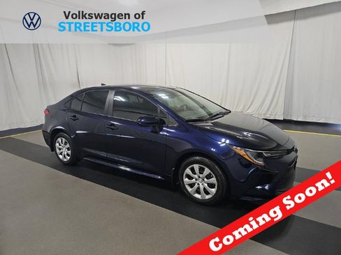 Used 2026 Toyota Corolla LE FWD image 1