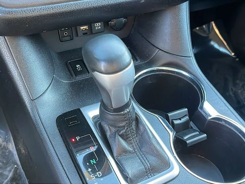 Used 2019 Toyota Highlander Plus w/ Protection Package #3 image 17