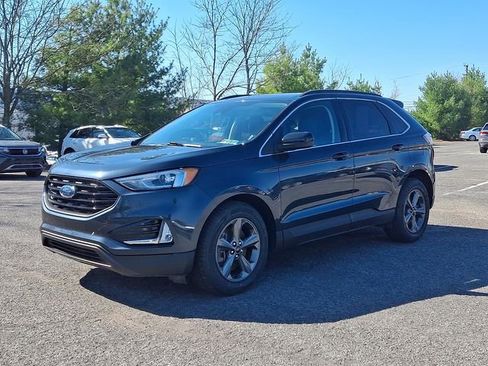 Used 2022 Ford Edge SEL w/ Sport Appearance Package image 6