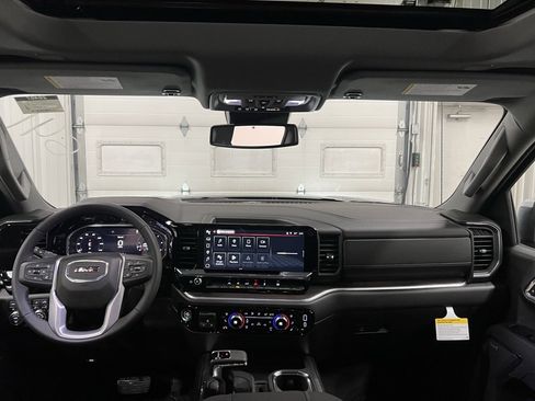 New 2026 GMC Sierra 1500 SLT w/ SLT Convenience Package image 30