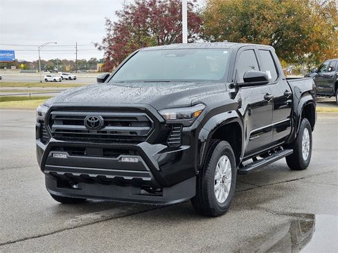 New 2025 Toyota Tacoma SR5 w/ Blackout Package (GST) image 2