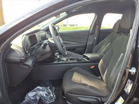 Used 2026 Hyundai Elantra Sport FWD image 26