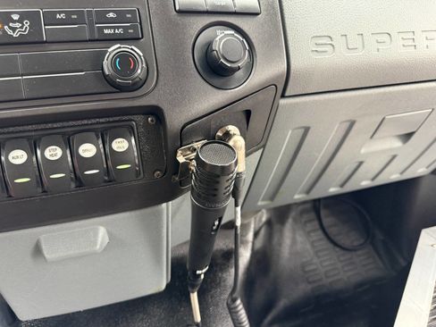 Used 2014 Ford F550 4X2 2dr Regular Cab 140.8 200. image 48