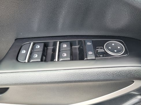 Used 2024 Kia Soul LX w/ Option Group 015 FWD image 20