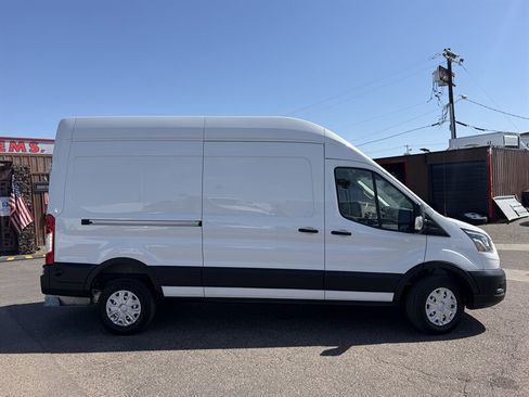 Used 2025 Ford Transit 250 148 High Roof w/ Load Area Protection Package RWD image 2