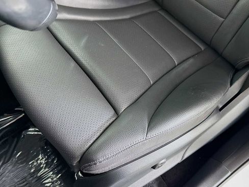 Used 2020 Mercedes-Benz GLC 300 4MATIC image 19