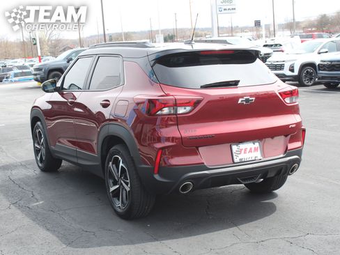 Used 2023 Chevrolet TrailBlazer RS w/ Sun and Liftgate Package image 6