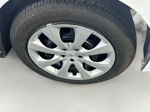 Used 2024 Toyota Corolla LE image 11