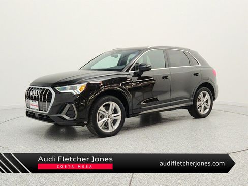 Used 2023 Audi Q3 2.0T Premium w/ Convenience Package AWD/4WD image 1