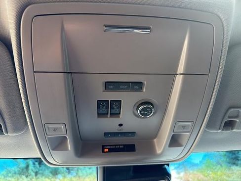 Used 2016 GMC Yukon Denali w/ Open Road Package AWD/4WD image 37