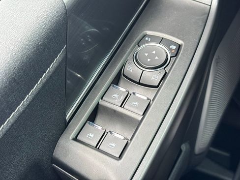 Used 2025 Ford F150 Lariat w/ Equipment Group 502A High image 26