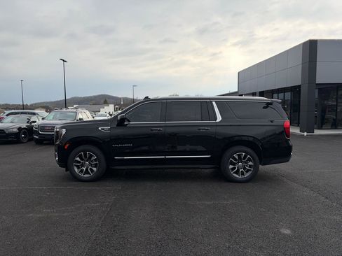 Used 2021 GMC Yukon XL SLT AWD/4WD image 6