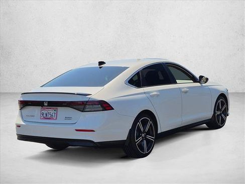 Used 2024 Honda Accord Sport image 5