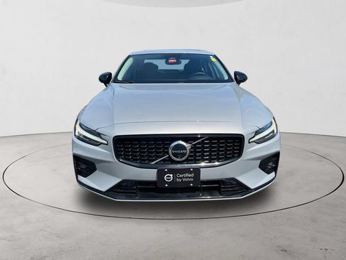 Certified 2025 Volvo S60 B5 Plus AWD/4WD image 8