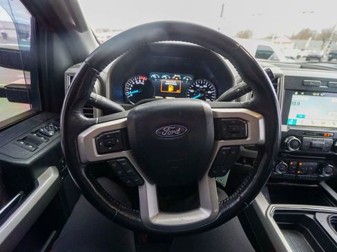 Used 2018 Ford F250 Lariat w/ Lariat Value Package image 22