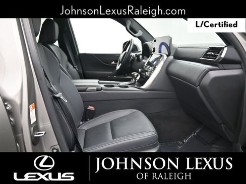 Certified 2024 Lexus LX 600 4WD w/ Luxury Package image 11