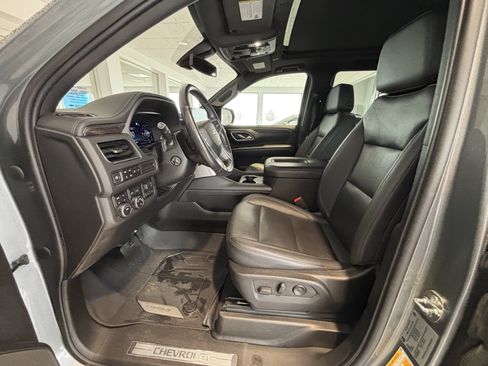 Used 2022 Chevrolet Tahoe LT w/ LT Signature Package AWD/4WD image 2