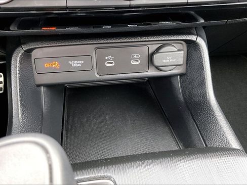 Used 2025 Honda Civic Sport image 33