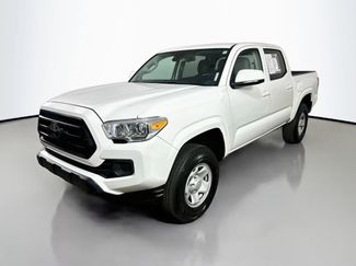 Used 2023 Toyota Tacoma SR AWD/4WD video 3
