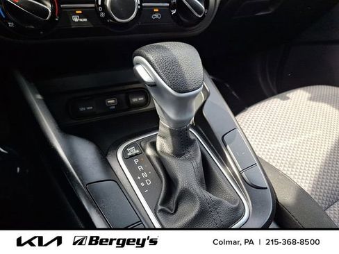 Used 2023 Kia Soul LX w/ LX Technology Package image 16