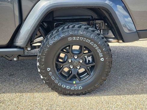 New 2026 Jeep Gladiator Willys image 18