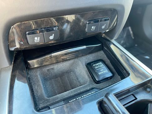 Used 2018 Acura RLX Sport Hybrid w/ Advance Pkg image 26