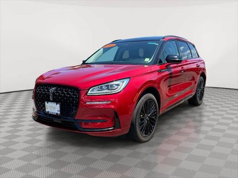 Used 2023 Lincoln Corsair Reserve w/ Equipment Group 201A AWD/4WD image 7