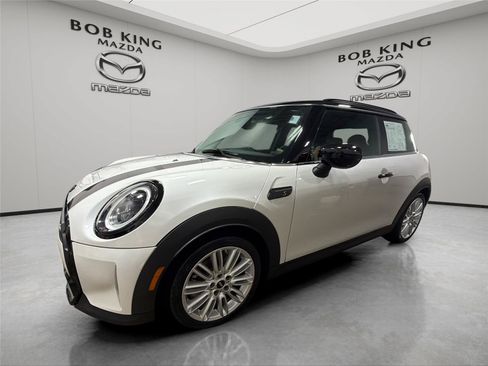 Used 2023 MINI Cooper S w/ Signature Upholstery Package FWD image 1