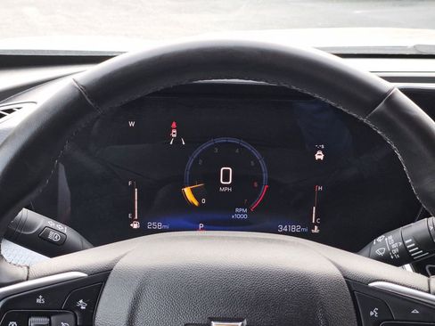 Used 2025 Chevrolet Trax LT w/ LT Convenience Package FWD image 27