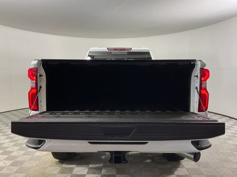 Used 2024 Chevrolet Silverado 3500 High Country AWD/4WD image 21