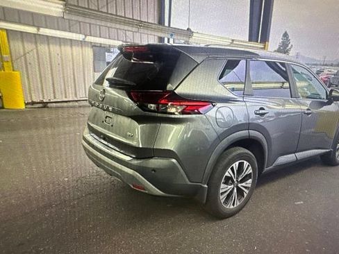 Certified 2023 Nissan Rogue SV w/ SV Premium B Package FWD image 6