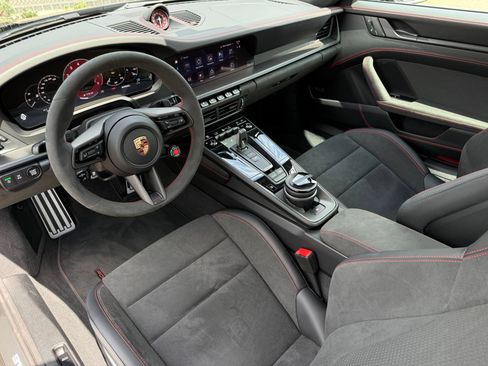 Used 2026 Porsche 911 Carrera 4 GTS AWD/4WD image 4