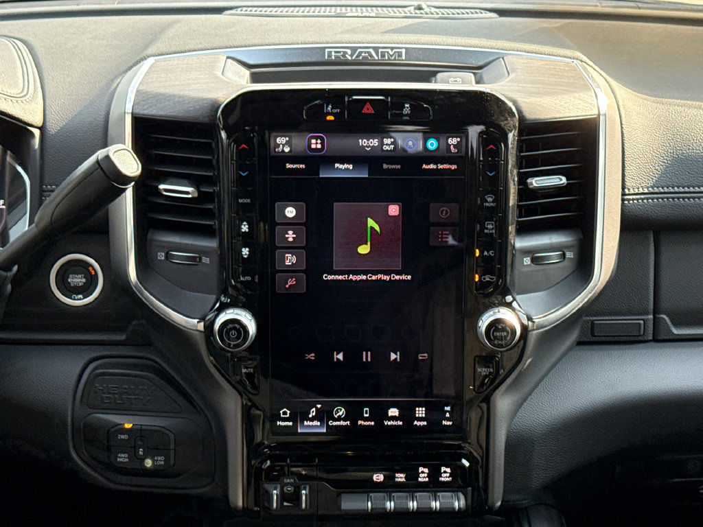 New 2027 RAM 2500 Laramie AWD/4WD image 13