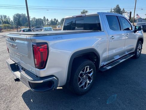 Used 2022 GMC Sierra 1500 SLT w/ SLT Premium Plus Package AWD/4WD image 46