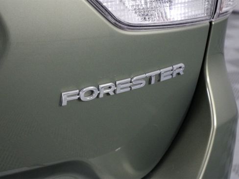 Used 2020 Subaru Forester Limited image 23