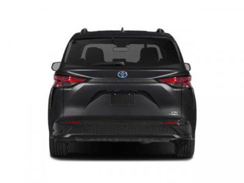 Used 2023 Toyota Sienna XSE image 5
