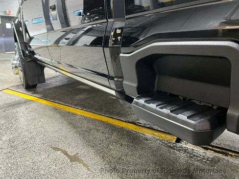 Used 2026 Ford F450 King Ranch w/ FX4 Off-Road Package image 9