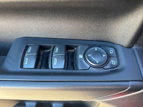 Used 2023 Chevrolet Silverado 1500 Custom image 21