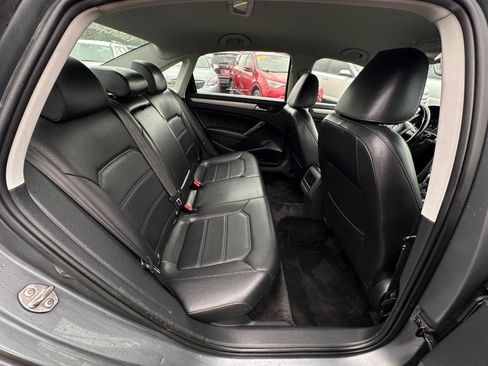 Used 2015 Volkswagen Passat 1.8T Limited Edition image 25