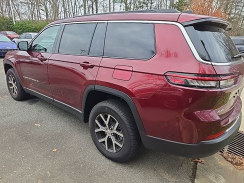 Used 2025 Jeep Grand Cherokee L Limited image 5