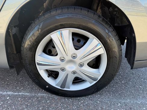 Used 2012 Honda Insight image 24