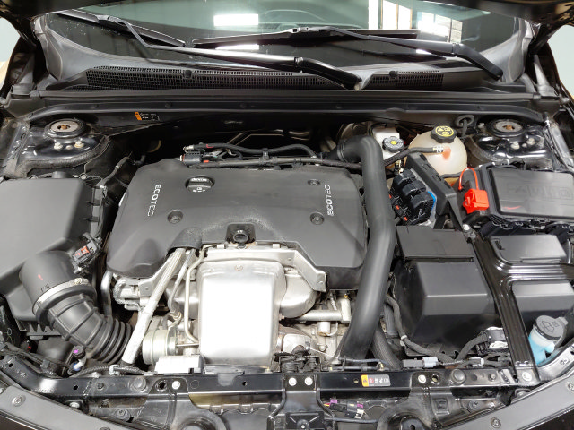 Certified 2016 Chevrolet Malibu LT FWD image 13