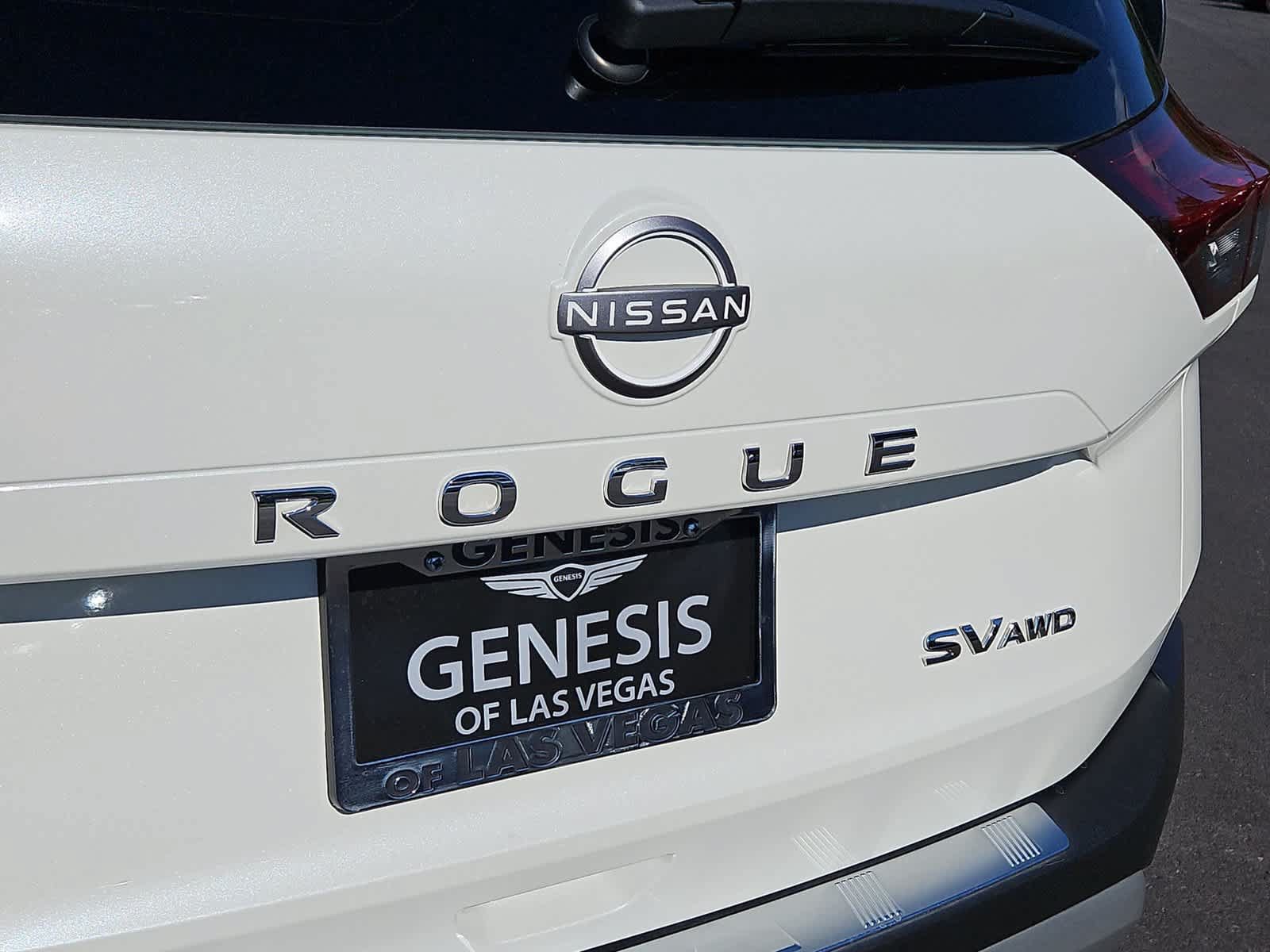 Used 2023 Nissan Rogue SV w/ SV Premium B Package AWD/4WD image 11