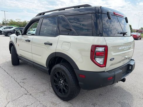 Used 2025 Ford Bronco Sport Badlands AWD/4WD image 5